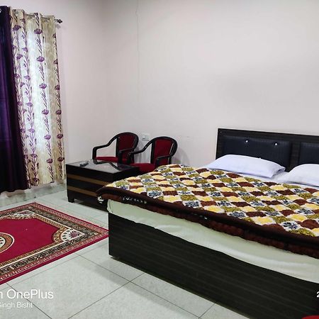 Hotel O Mohani Inn And Banquet Kausani Exteriér fotografie